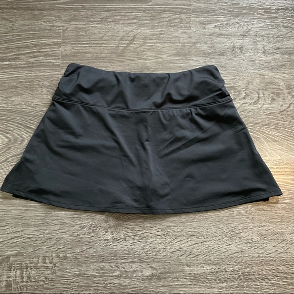 Mountain Hardwear skort - Picture 4 of 4